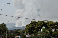Φωτιά στη Βαρυμπόμπη - Αναζωπύρωση