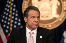 Άντριου Κουόμο - Ο 63χρονος πολιτικός παραιτήθηκε από κυβερνήτης της Νέας Υόρκης μετά τις καταγγελίες για σεξουαλική παρενόχληση