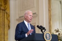 Ο Αμερικανό Πρόεδρος Τζο Μπάιντεν © EPA / SHAWN THEW