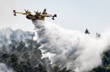 Φωτιά στα Βίλια Αττικής