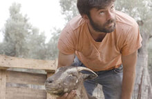 Ο βοσκός Γιάννης Τσιμπούκας μίλησε στον «Guardian» για την καταστροφή που προκάλεσαν οι πυρκαγιές στην Εύβοια