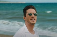 Νίκος Οικονομόπουλος (ΦΩΤΟ ΑΡΧΕΙΟΥ) - Ο τραγουδιστής αναμένεται τις επόμενες ημέρες να πάρει εξιτήριο από το νοσοκομείο όπου νοσηλεύεται με κορωνοϊό