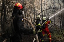 Γερμανός πυροσβέστης μιλά για την εμεπιρία του στις φωτιές στην Ελλάδα © EUROKINISSI