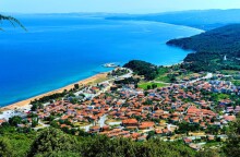 To χωριό Στρατώνι Χαλκιδικής από ψηλά © Wikipedia