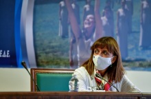 Η Πρόεδρος της Δημοκρατίας, Κατερίνα Σακελλαροπούλου, κατά τη σύσκεψη στην Αρχαία Ολυμπία