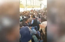 Αφγανιστάν: Χιλιάδες Αφγανοί έξω από το αεροδρόμιο στην Καμπούλ
