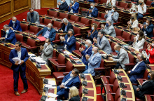 Συζήτηση στη Βουλή για τις πυρκαγιές