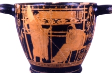 Πήλινος αττικός ερυθρόμορφος σκύφος με παράσταση Πηνελόπης καθισμένης μπροστά στον αργαλειό της. Από το Chiusi (Σιένα). Γύρω στο 440 π.Χ. Chiusi, Εθνικό Ετρουσκικό Μουσείο 62705.