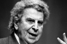 Ο μουσικοσυνθέτης, Μίκης Θεοδωράκης