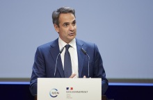 Ο πρωθυπουργός Κυριάκος Μητσοτάκης κατά την ομιλία του στη Μασσαλία