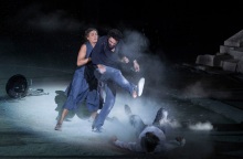 Ο ηθοποιός Renato Schuch στην παράσταση "Οιδίποδας" σε σκηνοθεσία Τόμας Όστερμάγιερ στην Επίδαυρο