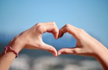 Δωρεά της Pfizer Hellas στο Σωματείο ΕΡΜΗΣ 