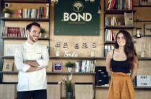 Ο Αντώνης Χάλαρης και η Μαρία Λόγου από το Bond Restaurant Bar
