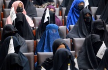 Αφγανιστάν: Οι ταλιμπάν απαντούν στο ζήτημα της εκπαίδευσης των γυναικών με διαχωρισμό αιθουσών και αυστηρούς κανόνες