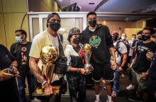 Η οικογένεια Αντετοκούνμπο