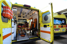 Ασθενοφόρα ΕΚΑΒ (ΦΩΤΟ ΑΡΧΕΙΟΥ) - Στο νοσοκομείο 10χρονη στην Ξάνθη που παρασύρθηκε από αυτοκίνητο ενώ πήγαινε στο σχολείο