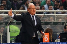 O προπονητής Ντούσαν Ιβκοβιτς