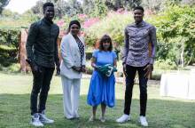 Συνάντηση της Προέδρου της Δημοκρατίας Κατερίνας Σακελλαροπούλου με τον τον Γιάννη Αντετοκούνμπο και την οικογένειά του 