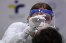 Υγειονομικός διενεργεί δωρεάν rapid test για τον κορωνοϊό (ΦΩΤΟ ΑΡΧΕΙΟΥ) - Σε 156 σημεία τα κινητά κλιμάκια του ΕΟΔΥ την Τρίτη 21 Σεπτεμβρίου 2021