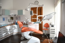 Κορωνοϊός: Τα μέτρα στα οδοντιατρεία - Πότε χρειάζεται rapid test