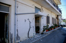 Ζημιές σε κτίριο στο Αρκαλοχώρι - Ο σεισμός στο Ηράκλειο Κρήτης είχε μέγεθος 5,8 Ρίχτερ