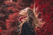 Μια γυναικά 