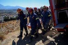 Σωστικά συνεργεία επιχειρούν μετά τον σεισμό στην Κρήτη