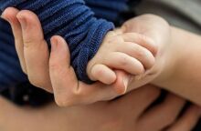 Κορωνοϊός: Σε ΜΕΘ Covid βρέφος 2 μηνών