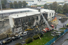 Το κτίριο όπου συνετρίβη στο αεροσκάφος στο Μιλάνο