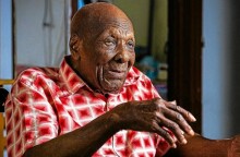 Ο Ζιλ Τεομπάλντ, ο γηραιότερος άνθρωπος της Γαλλίας, πέθανε σήμερα σε ηλικία 112 ετών