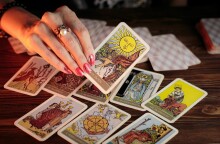 Μέντιουμ -Ταρώ