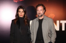 Τόνια Σωτηροπούλου και Κωστής Μαραβέγιας παντρεύτηκαν στην Ύδρα