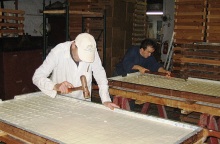 Κόψιμο και σφράγισμα των σαπουνιών.