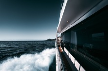 Πάνω από 5 τόνοι κοκαΐνης κατασχέθηκαν σε γιοτ στον Ατλαντικό