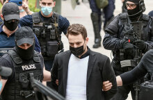 O Μπάμπης Αναγνωστόπουλος φέρεται να διατηρούσε παράλληλη σχέση με άλλη γυναίκα, σύμφωνα με νέα μαρτυρία για το έγκλημα στα Γλυκά Νερά και τη δολοφονία της Κάρολαϊν Κράουτς