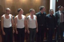 «Κοιμήσου Γλυκό μου Παιδάκι» στο Θέατρο του 401 Στρατιωτικού Νοσοκομείου.