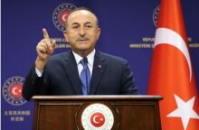 Απείλησε με παραίτηση ο Τσαβούσογλου τον Ερντογάν για τους 10 πρέσβεις