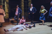 «Ο Κολοκοτρώνης ατενίζει το μέλλον» των Μιχαήλ Μαρμαρινού- Ακύλλα Καραζήση στην Εναλλακτική Σκηνή της ΕΛΣ