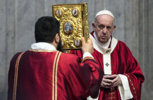 Ο Πάπας Φραγκίσκος έρχεται στην Ελλάδα τον Δεκέμβριο