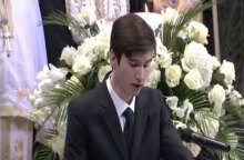 Ο 17χρονος γιος της Φώφης Γεννηματά στην κηδεία της μητέρας του