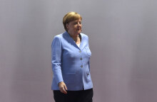 Η Άνγκελα Μέρκελ βρίσκεται στην Αθήνα και θα συναντηθεί με την ΠτΔ Κατερίνα Σακελλαροπούλου και τον πρωθυπουργό Κυριάκο Μητσοτάκη