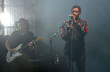 Οι Massive Attack δωρίζουν δύο prints του Banksy σε φιλανθρωπική δημοπρασία και σπάνε το παγκόσμιο ρεκόρ τιμής πώλησης για έργο του καλλιτέχνη