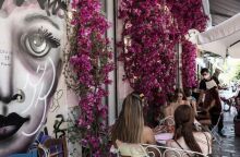 Με self test τα παιδιά έως 18 ετών στους μεικτούς χώρους