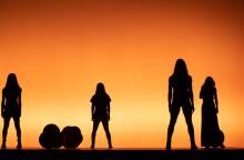 «Bones & Stones»των RootlessRoot στη Στέγη Ιδρύματος Ωνάση