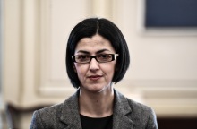 Η Ειδική Γραμματέας για την Προστασία των Ασυνόδευτων Ανηλίκων, Ειρήνη Αγαπηδάκη, ασκεί σκληρή στον ΣΥΡΙΖΑ με ανάρτησή της στο Facebook.