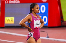 Η Άλισον Φέλιξ λανσάρει το δικό της παπούτσι «Saysh» με την καμπάνια «Know Your Place»