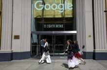 Google: Έχασε δικαστική μάχη με την ΕΕ - Θα καταβάλει πρόστιμο 2,42 δισ. ευρώ