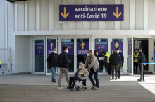 Εμβολιαστικό κέντρο για τον κορωνοϊό στην Ιταλία
