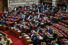 Συζήτηση στη Βουλή για πρόταση ΣΥΡΙΖΑ να συσταθεί εξεταστική επιτροπή για στημένες δημοσκοπήσεις και χειραγώγηση ΜΜΕ