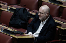 Τρύφων Αλεξιάδης: Ξαφνική αδιαθεσία την ώρα που μιλούσε στην Βουλή